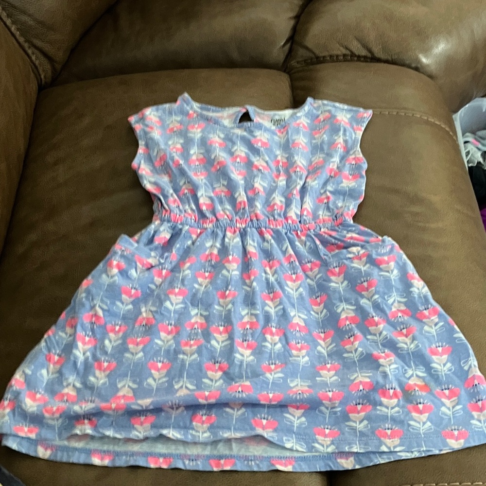 Rumi + Ryder size 4/5 Great Condition